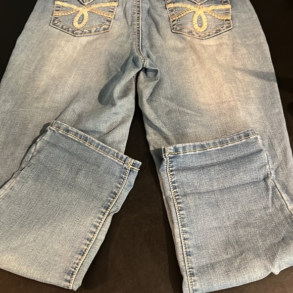 Earl Jeans distressed women’s size 8 - Picture 11 of 11